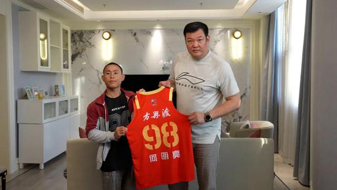 热爱终将被看见｜浙江广厦篮球俱乐部公益活动记(图1)