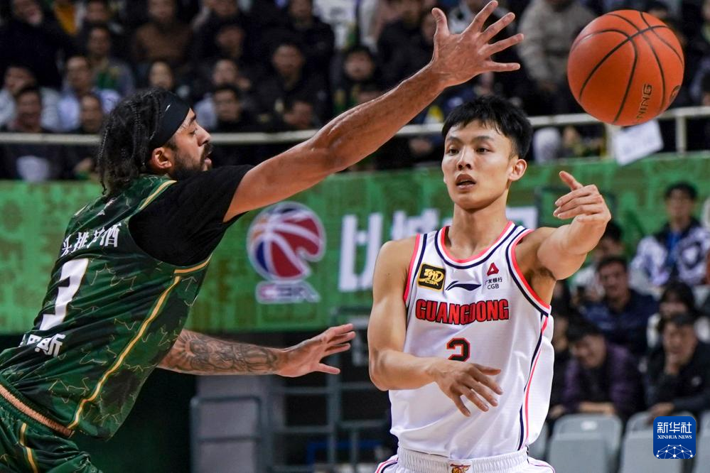 篮球——CBA常规赛：南京头排苏酒不敌广东东阳光(图6)
