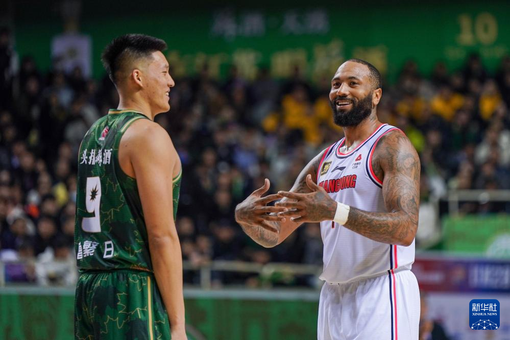 篮球——CBA常规赛：南京头排苏酒不敌广东东阳光(图7)