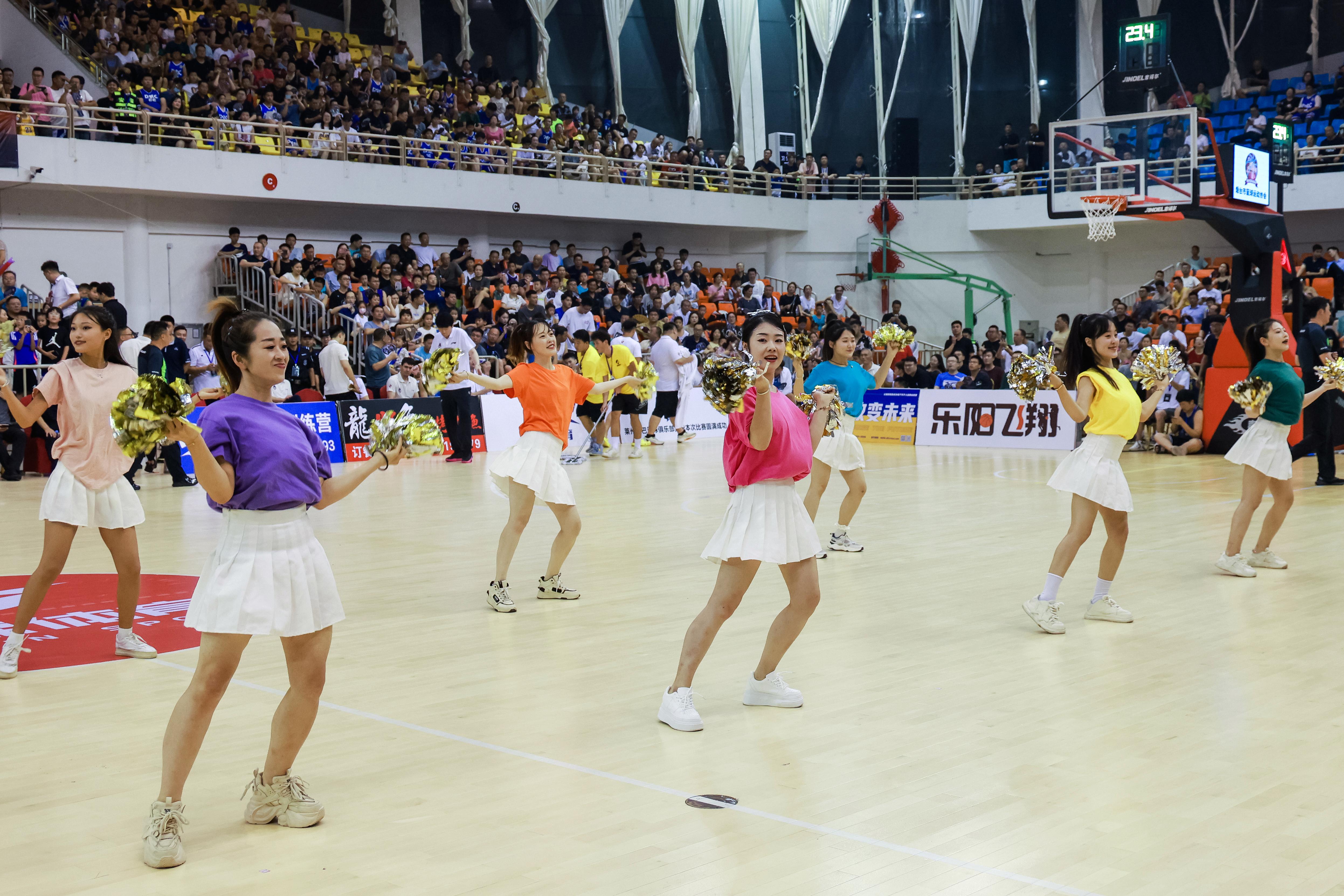 NBA官方公布2024—2025赛季季后赛日程安排！季后赛要来了！(图1)