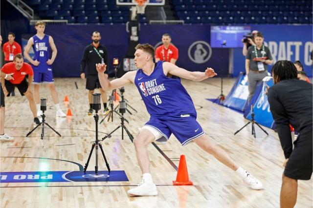 冲刺NBA选秀！未来两个月杨瀚森如何揭开神秘面纱？(图2)