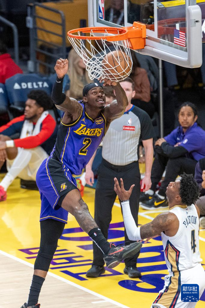 熊猫体育资讯：篮球——NBA常规赛：湖人胜鹈鹕(图7)