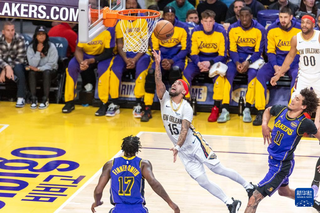 熊猫体育资讯：篮球——NBA常规赛：湖人胜鹈鹕(图8)