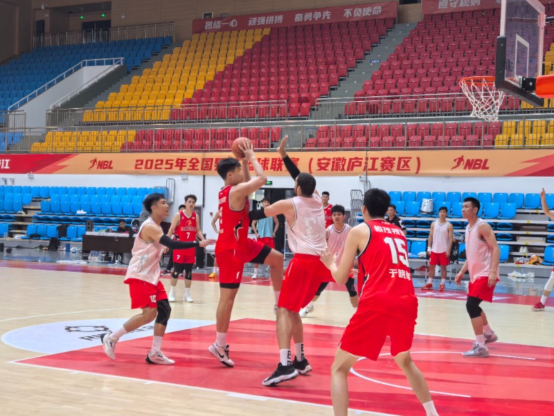 熊猫体育：合肥狂风男篮“全新”出征新赛季(图2)