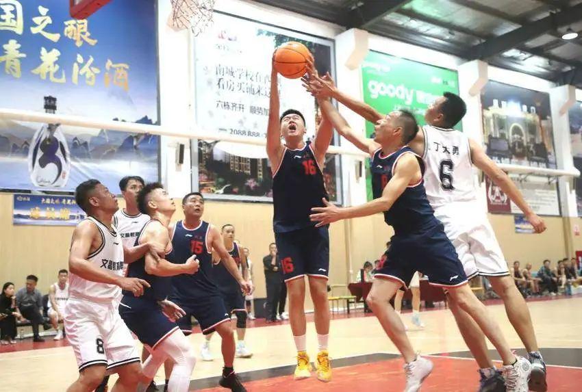 熊猫体育：7点31分！辽篮正式官宣杨鸣迎利好未来2年将携手名宿继续冲冠(图1)