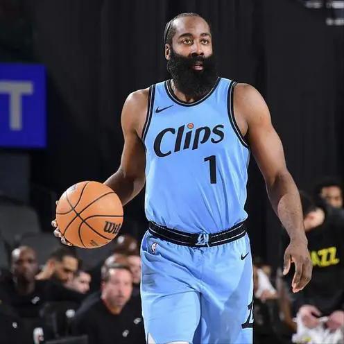 熊猫体育资讯：NBA现役十大控卫排名！东契奇第二？库里第四？哈登未进前五？(图8)