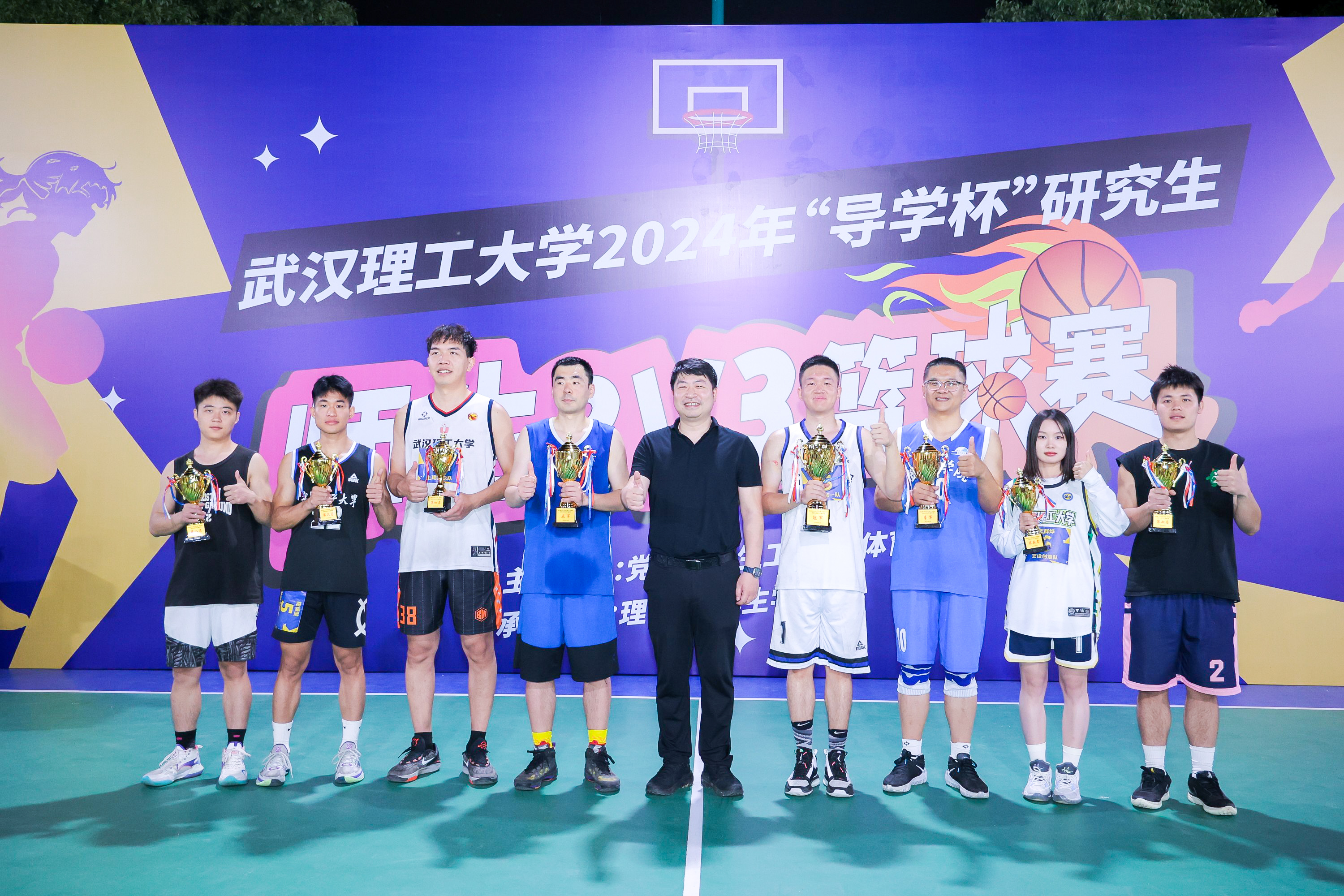 体育快讯：足球与篮球的最强对决的简单介绍(图1)