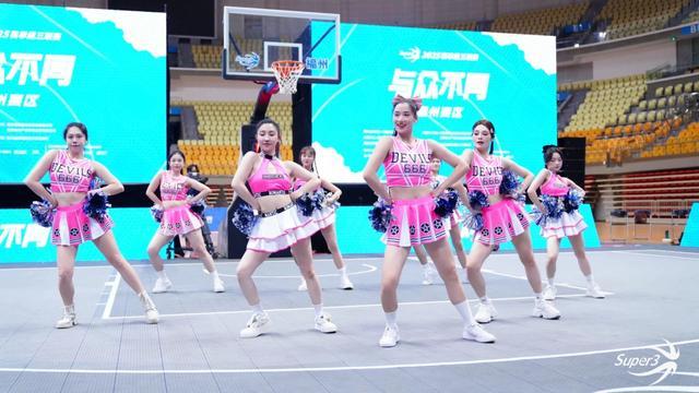 2025赛季中国男子三人篮球超级联赛福州站激情开赛为城市注入全新运动活力(图1)