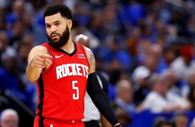 nba2024届新秀排名预测：马刺回收康涅狄格高塔火箭签二代东77(图6)
