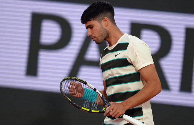 6月4日凌晨法网诞生惨案：6-0、6-1卫冕冠军3-0一点不留情(图4)