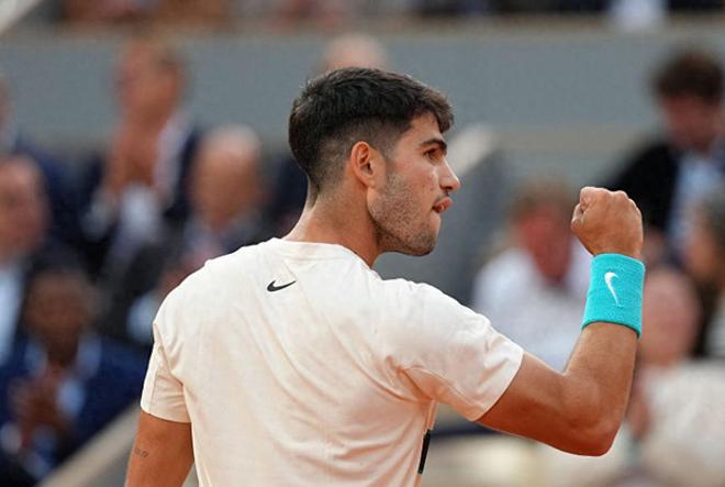 6月4日凌晨法网诞生惨案：6-0、6-1卫冕冠军3-0一点不留情(图1)