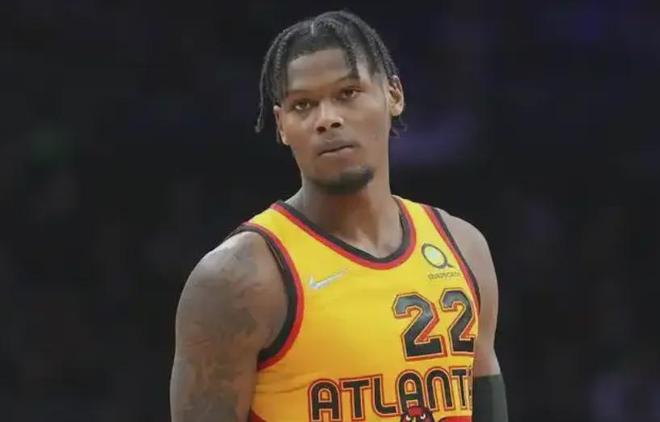 单挑打爆湖人全队！26岁天才签约正式退出NBA(图8)