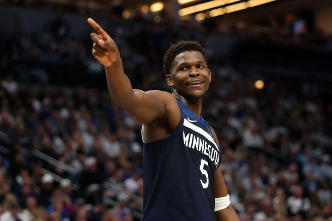 2025年NBA收入最高的球员(图8)