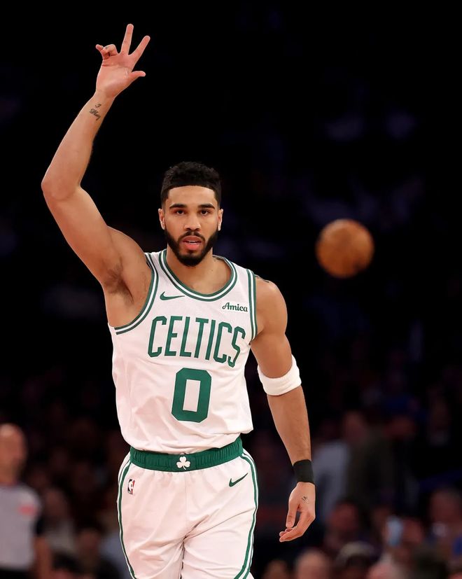 2025年NBA收入最高的球员(图7)