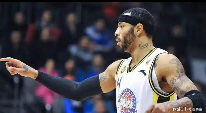 CBA最新消息江苏男篮新外援到位马丁父子都来CBA打球！(图3)