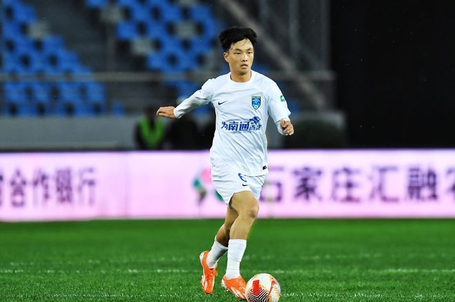 熊猫体育资讯：16万库拉索踢进世界杯14亿中国足球还在苦等一张门票(图5)