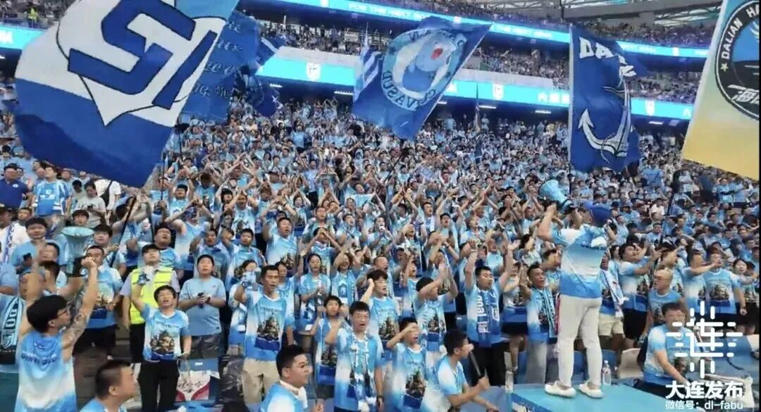 熊猫体育资讯：这一年大连足球归来“亚洲第一主场”炼成！(图9)