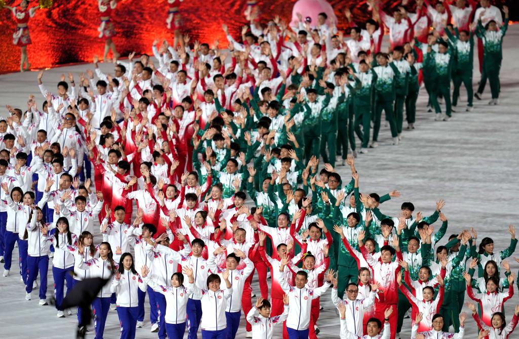 熊猫体育资讯：十五运盛会落幕体育之光照亮大湾区融合新征程(图1)