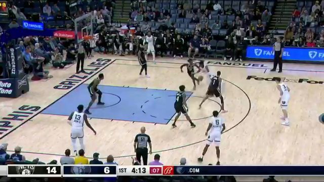 熊猫体育资讯：湖人惨败东契奇爆发难救主詹姆斯保持纪录西部前四不变