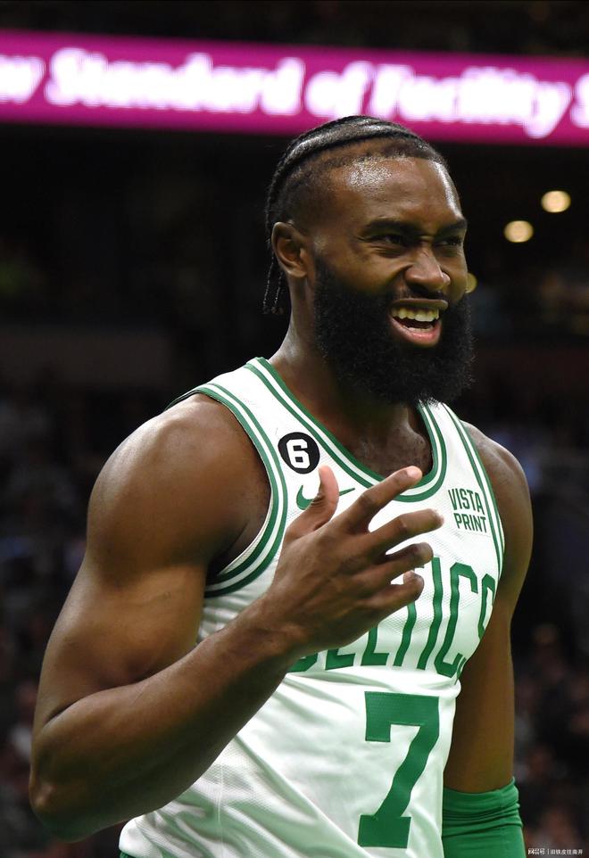 都以为你要摆烂如今场均29+6+4带队起飞(图4)