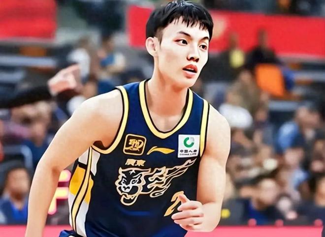 就在今天！12月31日上午男篮传来付豪、周琦、赵睿新消息！(图4)