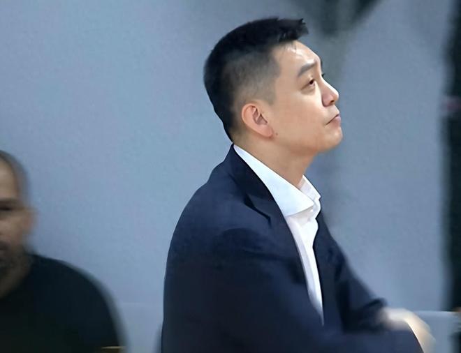 就在今天！12月31日上午男篮传来付豪、周琦、赵睿新消息！(图1)