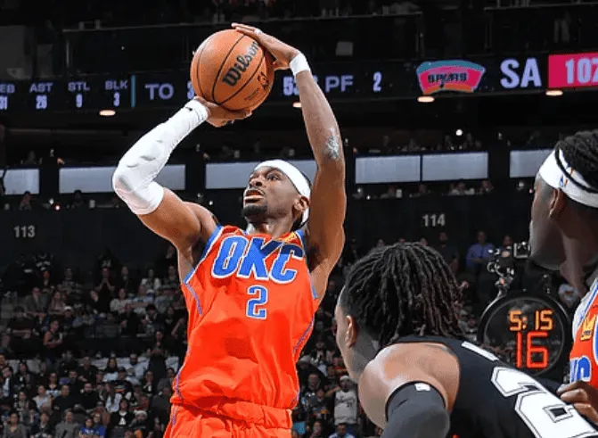 流言板]雷霆队记：雷霆是第三支连续两个赛季开局达到30胜5负的球队(图1)