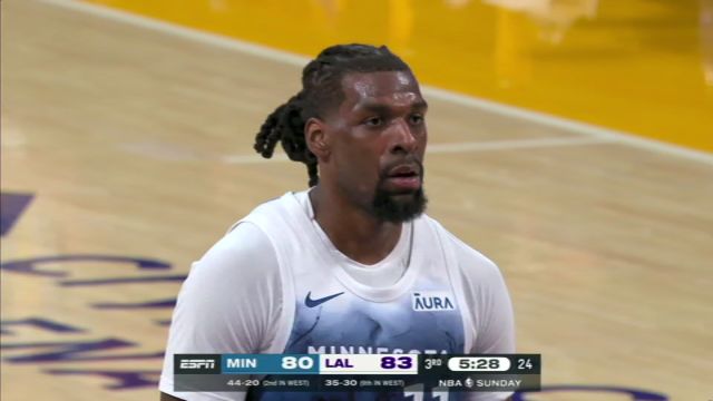 伊森本赛季场均三分