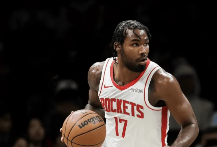 流言板]伊森本赛季场均三分出手44次命中率为50%全部创生涯新高(图1)