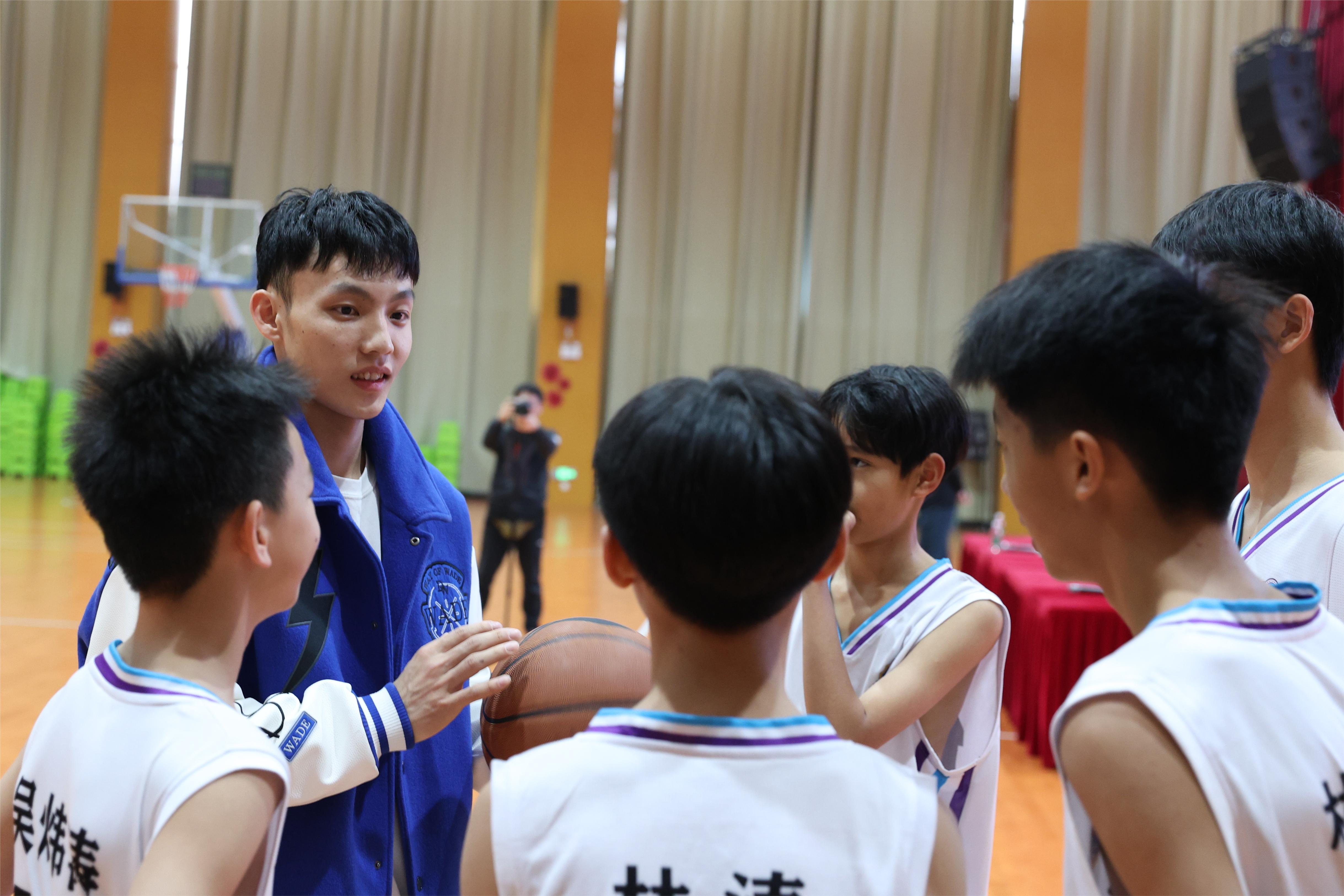 “篮球”为钥解锁乡村优质教育新可能榕城中学博东实验学校体教融合实践观察(图1)