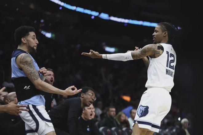 右脚手术！NBA星二代！正式赛季报销(图3)