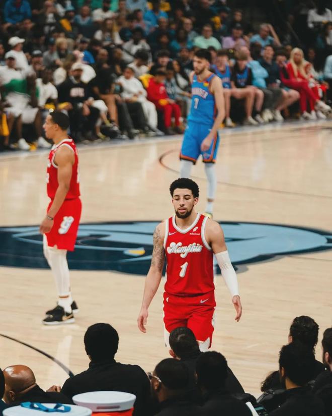 右脚手术！NBA星二代！正式赛季报销(图9)