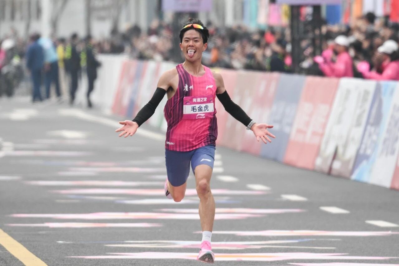 深度复盘李宁跑步这5年(图1)