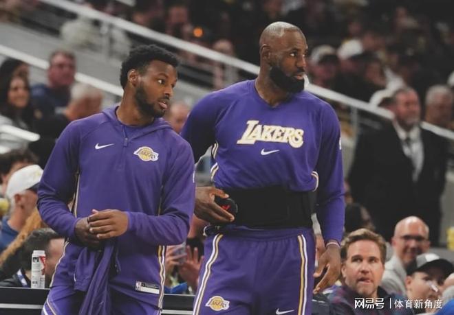 从伤病退役到进入轮换詹姆斯力挺布朗尼：他可以！(图2)