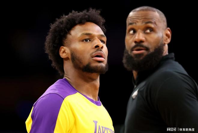 从伤病退役到进入轮换詹姆斯力挺布朗尼：他可以！(图8)