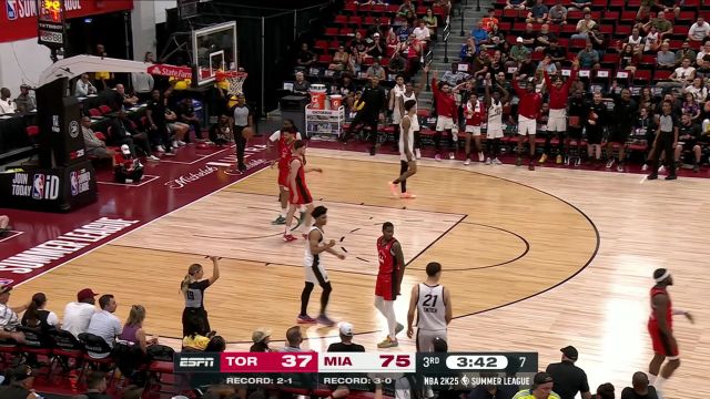 熊猫体育：马刺豪取九连胜！文班亚马狂砍41分16篮板横扫公牛再添MVP砝码(图1)