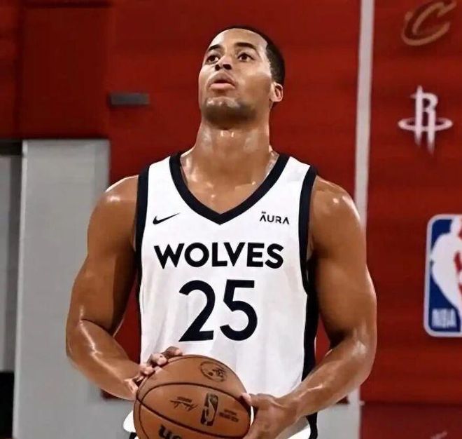 辽宁男篮欲再签外援深度接触2米06德甲篮板王场均178分95篮(图4)