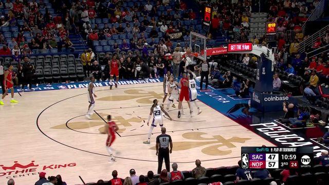 NBA新消息！哈珀公开质疑詹姆斯湖人管理层力挺雷迪克公牛官宣多诺万卸任主教练(图1)