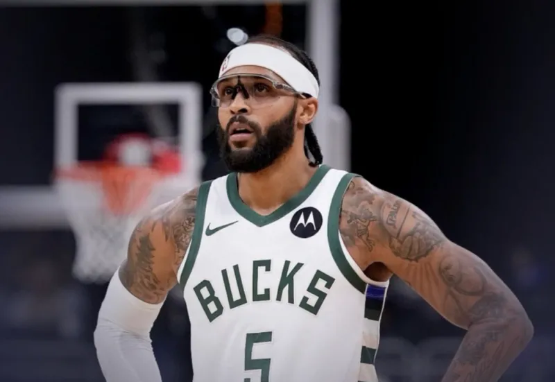 流言板]Ary：雄鹿涉嫌规避工资帽NBA预计调查小特伦特合同(图1)
